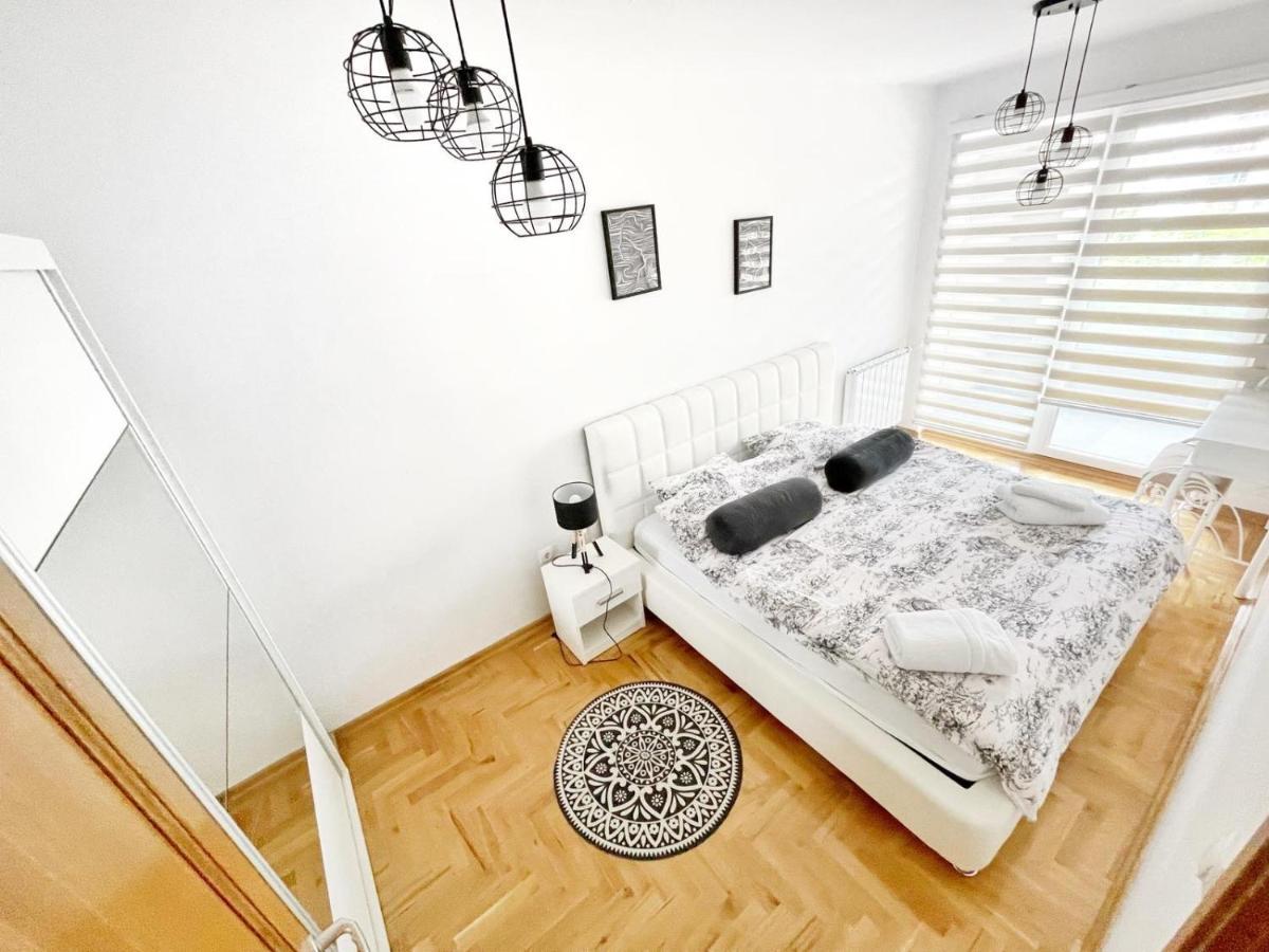 Simanic Appartment 塞拉耶佛 外观 照片